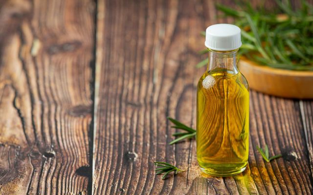 Cách dưỡng móng tay nhanh dài
